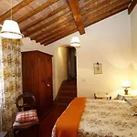 La Canonica Di San Michele Monteriggioni