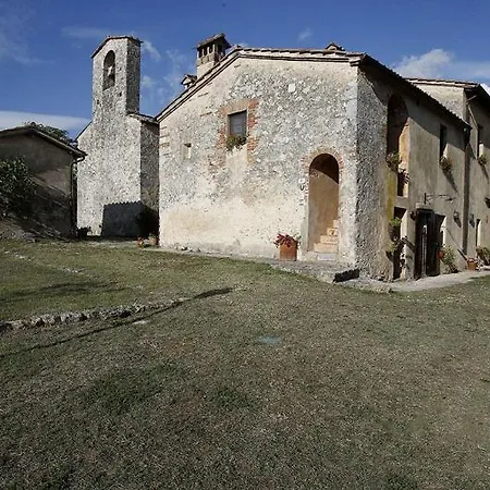 La Canonica Di San Michele 2* מונטריג'יוני