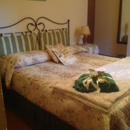 Bed & Breakfast La Canonica Di San Michele Monteriggioni